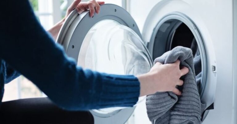 Why You Shouldn’t Put Your Bath Mat In The Washer