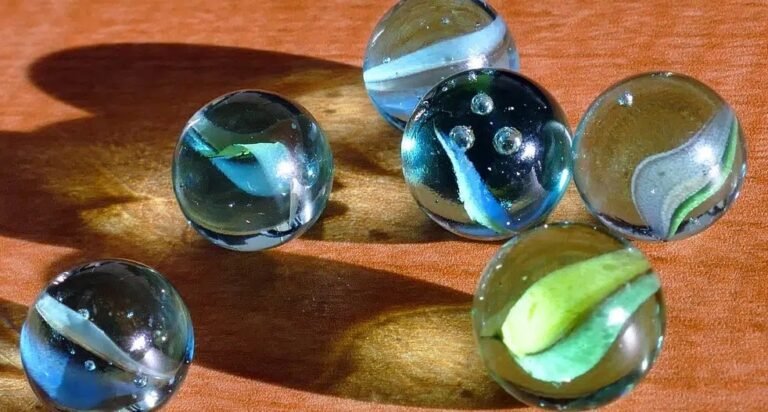 A Bee Watering Station With Marbles Beautiful See Here