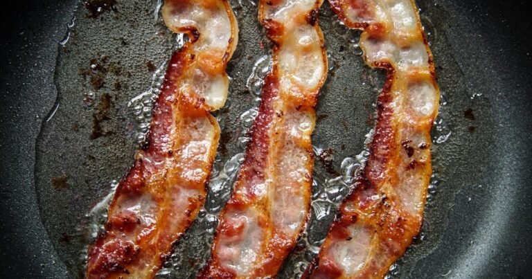 How to Remove the Scent of Bacon from Your Home