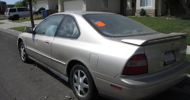 What to Do If You Find an Orange Tag on Your Windshield